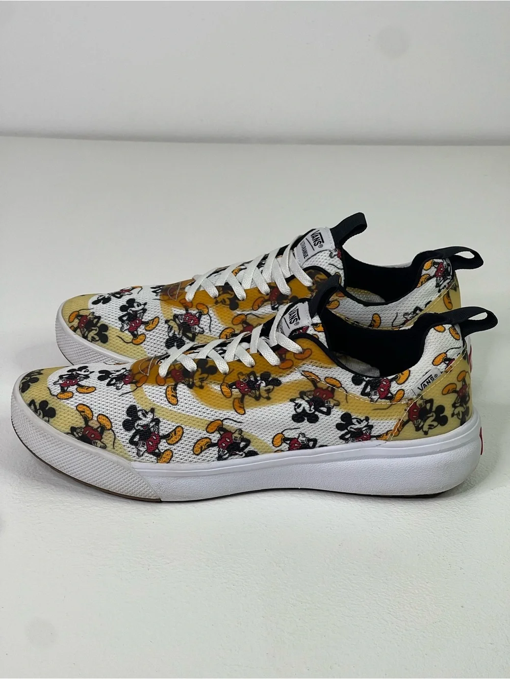 Vans x Disney UltraRange Rapidweld Mickey Mouse Sneakers Mens 10.5 Womens 12